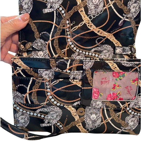 Betsey Johnson NWT XODANI Black Pattern Leather Animal Chain Print Purse (P003) - Picture 5 of 10